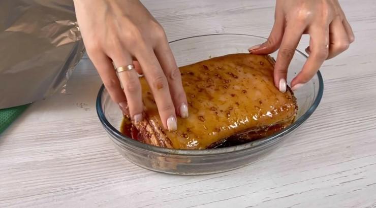 М'ясо для цього рецепту беру найдорожче: воно завжди виходить ніжним, соковитим та ароматним