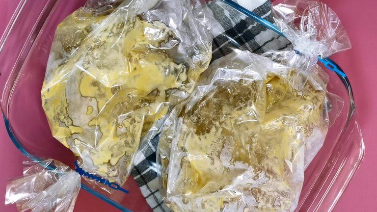 Дивовижно смачна рулька: м'ясо тане в роті, а вся справа в маринаді