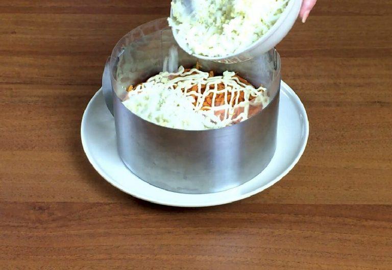 Салат з морквою по-корейськи та куркою на Новий рік