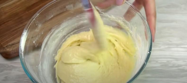 Як легко приготувати пишні домашні пончики. Потрібно лише 15 хвилин