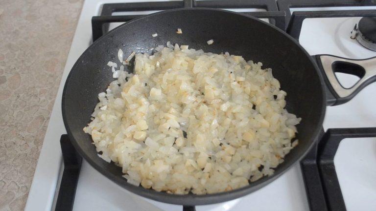 Густий томатний соус до спагеті на зиму: дуже смачний, ароматний