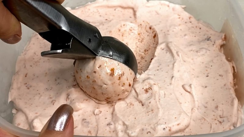 Домашнє морозиво з 2 інгредієнтів - без згущеного молока і яєць