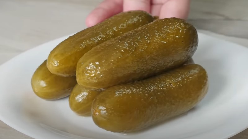 Ароматні квашені огірки на зиму