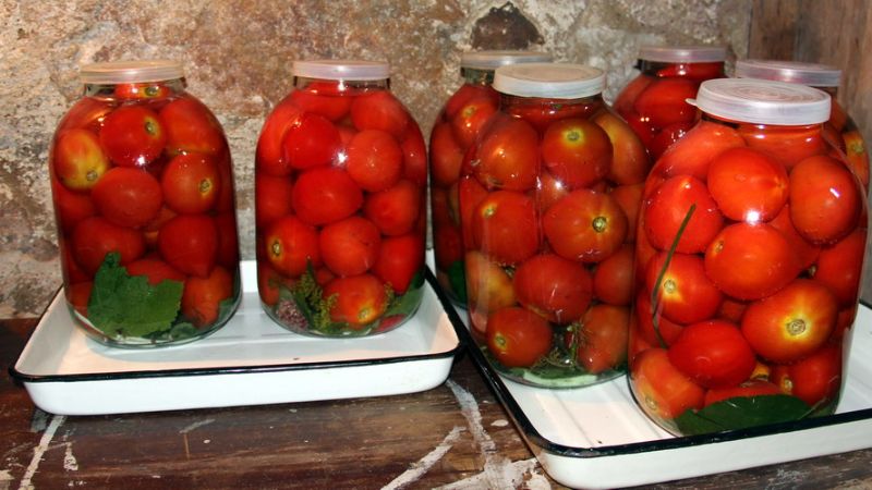 Квашені помідори під капронову кришку