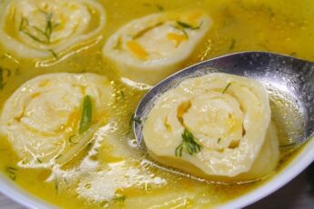 Суп з галушками