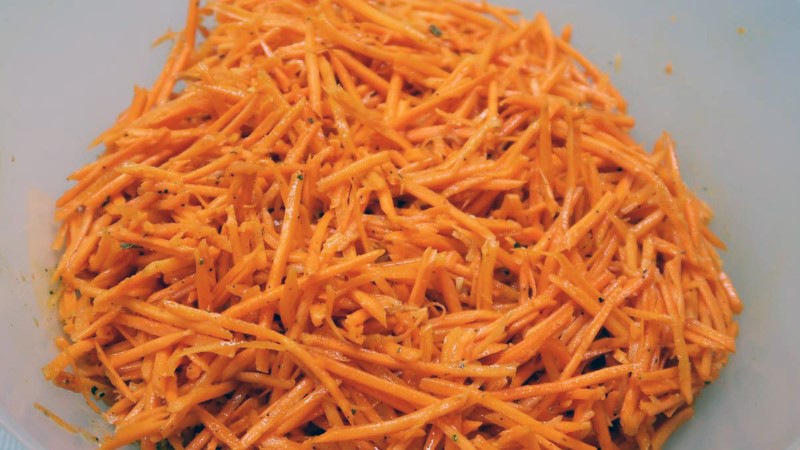 Морквина по-корейськи на зиму у банках. Простий та смачний рецепт