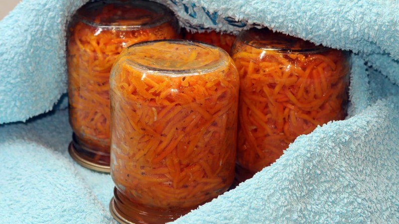 Морквина по-корейськи на зиму у банках. Простий та смачний рецепт