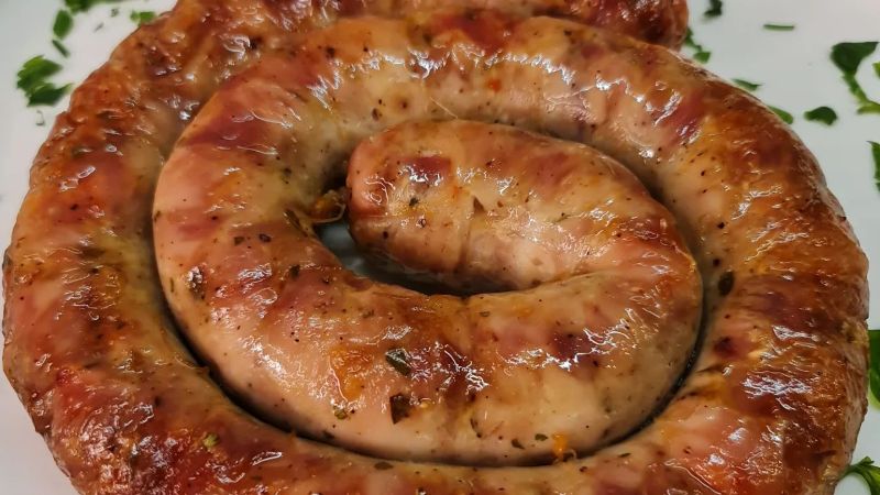 Як приготувати домашню ковбасу