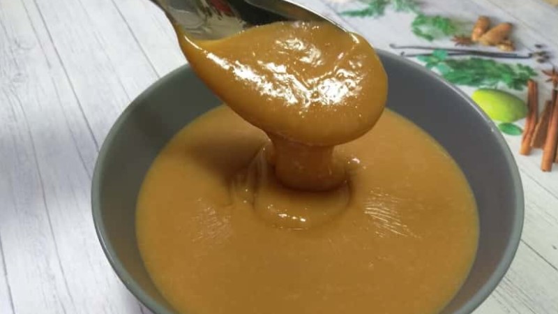 Приготування домашнього згущеного молока