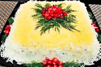 Приготування салату Вишиванка