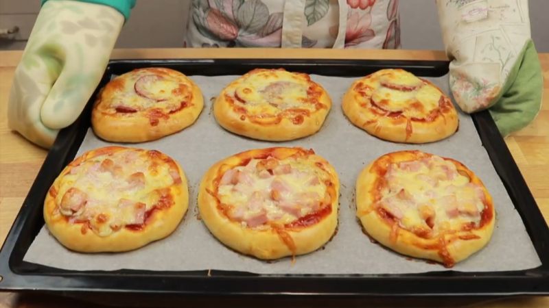 Приготування міні піци
