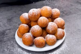 Смажені сирні пончики