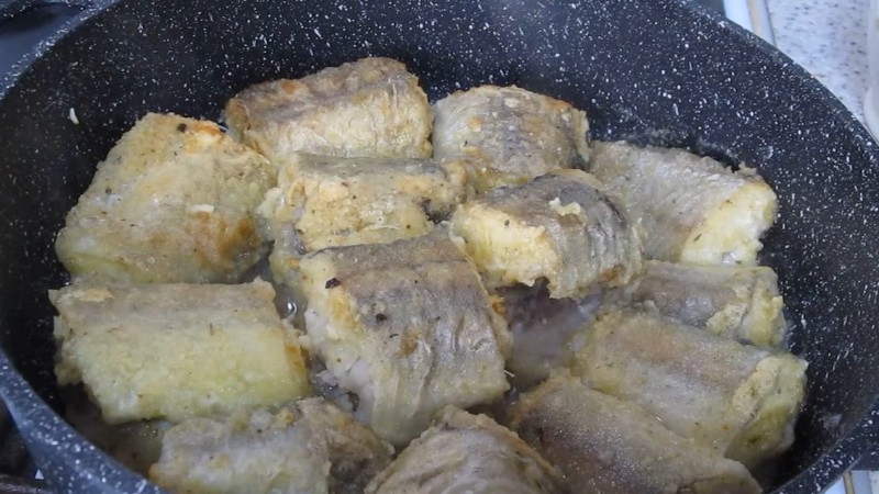 Приготування риби минтай у соусі