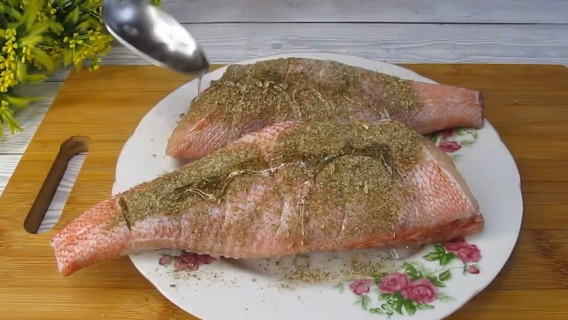Готуємо рибний делікатес. Смачніше не буває, вечеря на сковороді