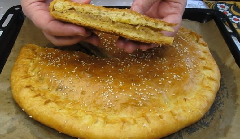 Швидкий домашній пиріг з капустяною начинкою