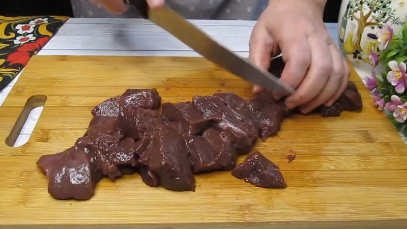 Як приготувати печінкові котлети. Навіть тим, хто не любить печінку, вони сподобаються