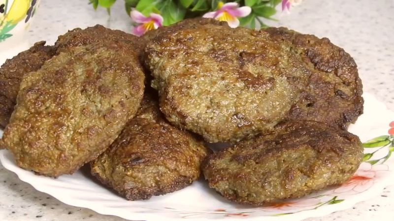 Як приготувати печінкові котлети